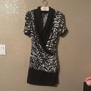 Delicious Zebra sweater dress small